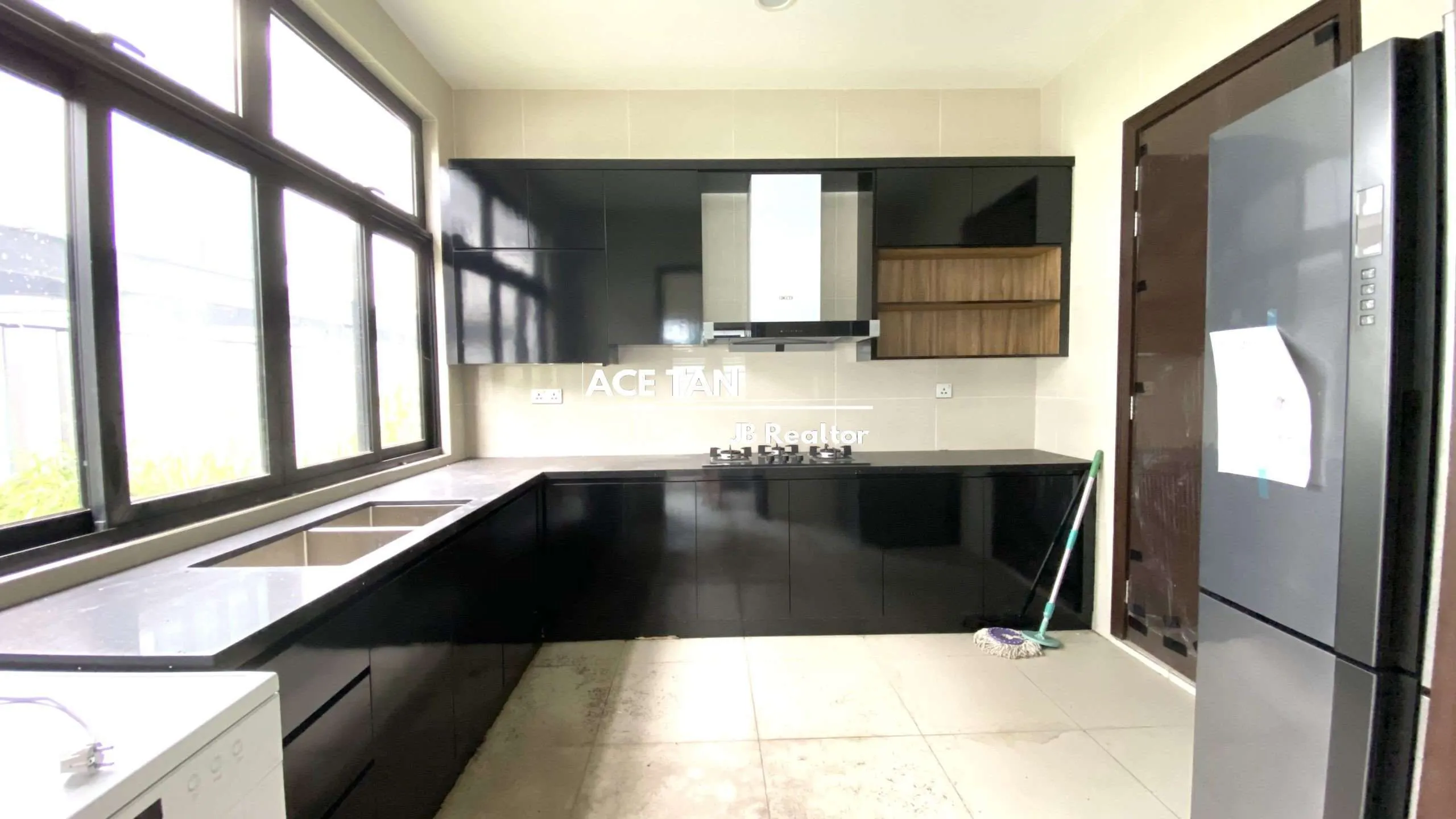 The Hill, Horizon Hills