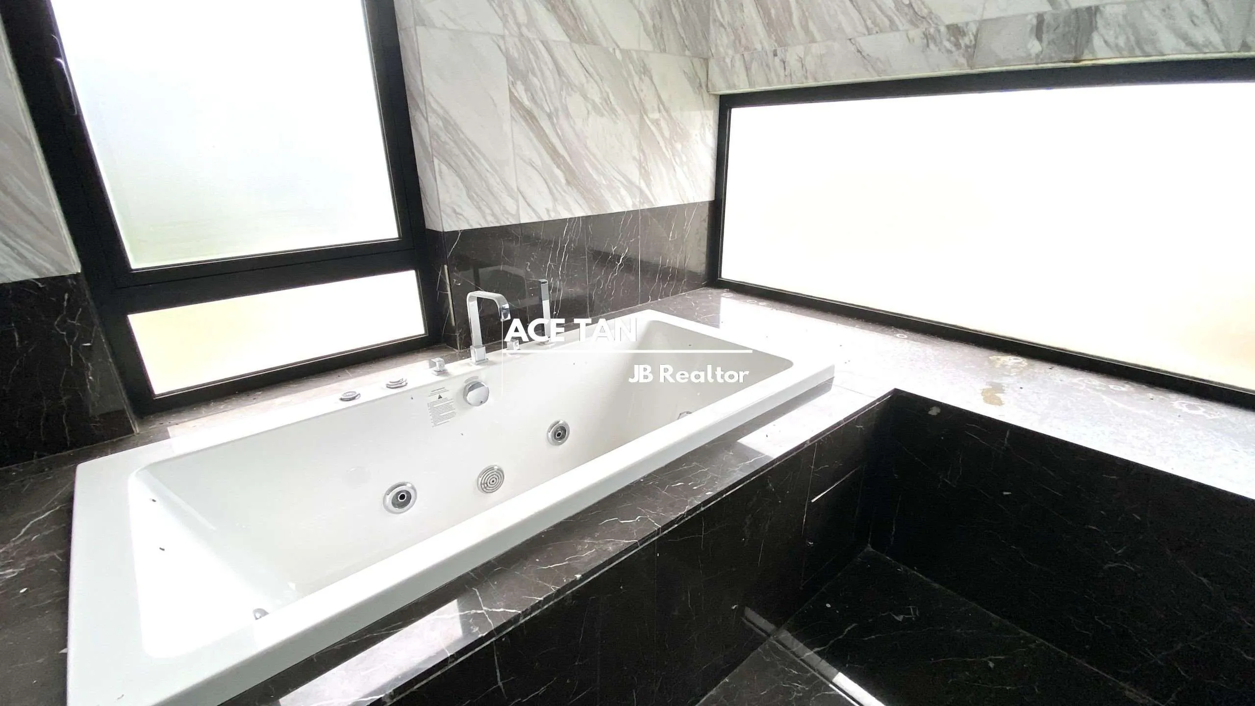 The Hill, Horizon Hills