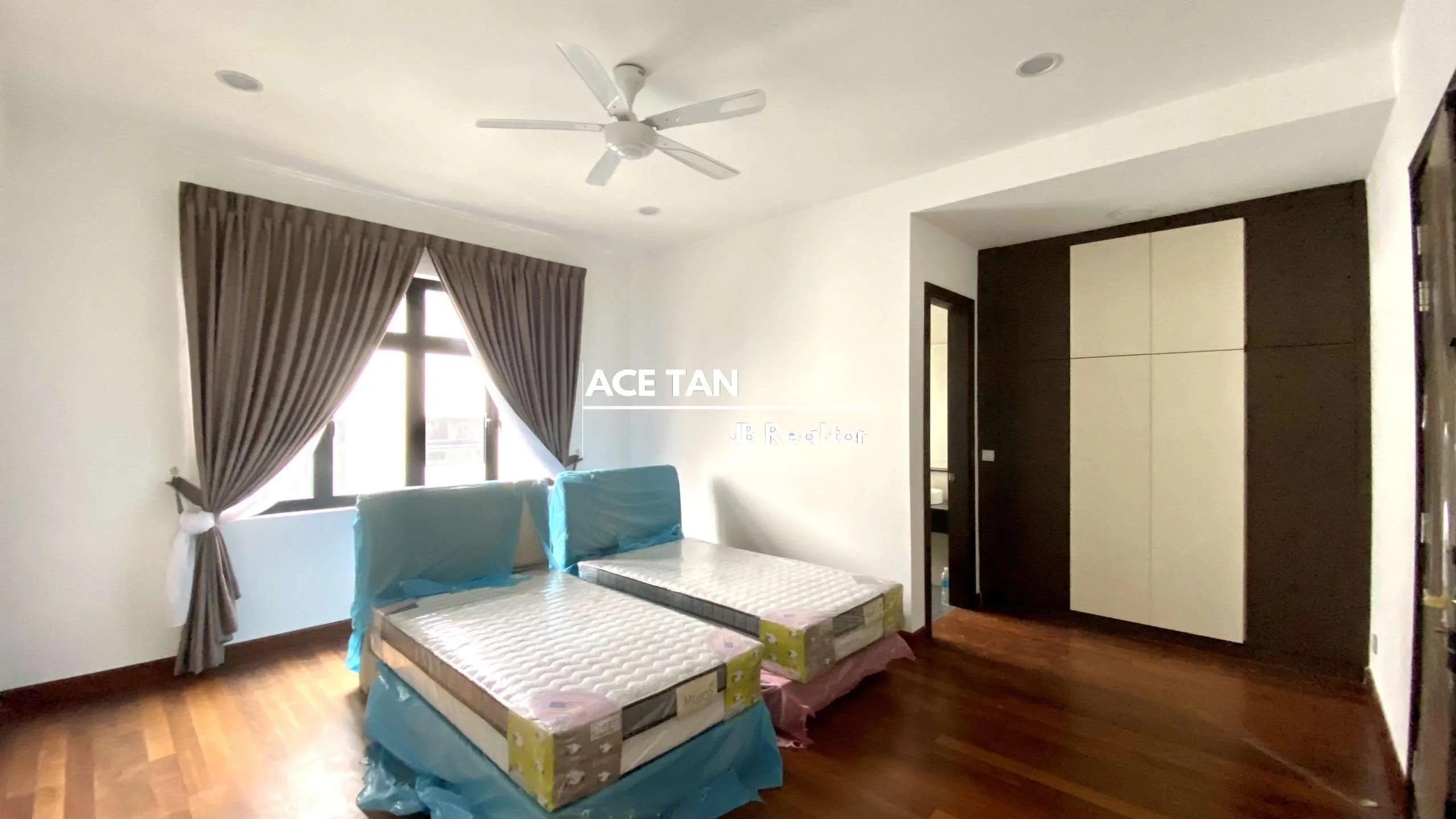 The Hill, Horizon Hills