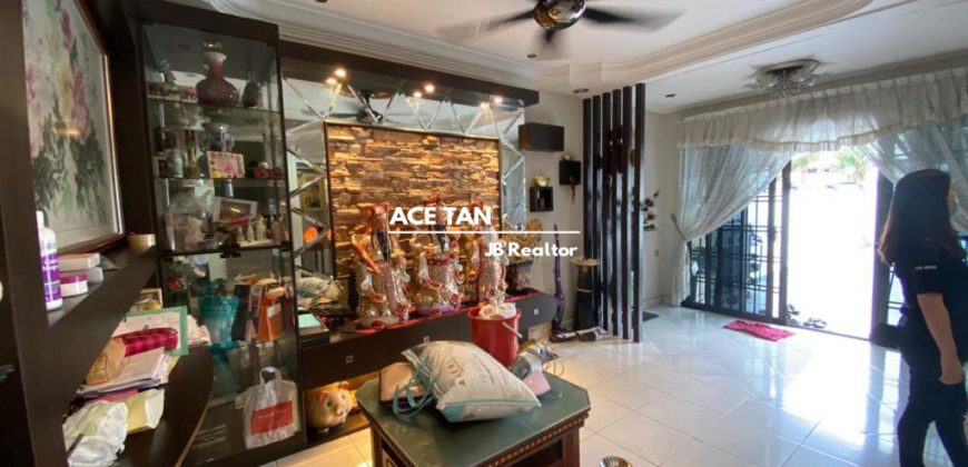 Taman Molek, Big Terrace House Taman Molek, Big Terrace House