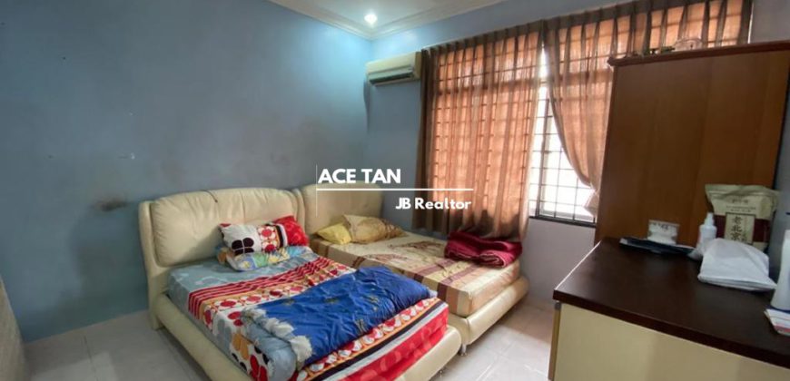 Taman Molek, Big Terrace House Taman Molek, Big Terrace House