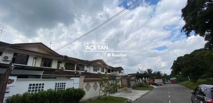 Taman Molek, Big Terrace House Taman Molek, Big Terrace House