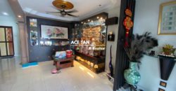 Taman Molek, Big Terrace House Taman Molek, Big Terrace House