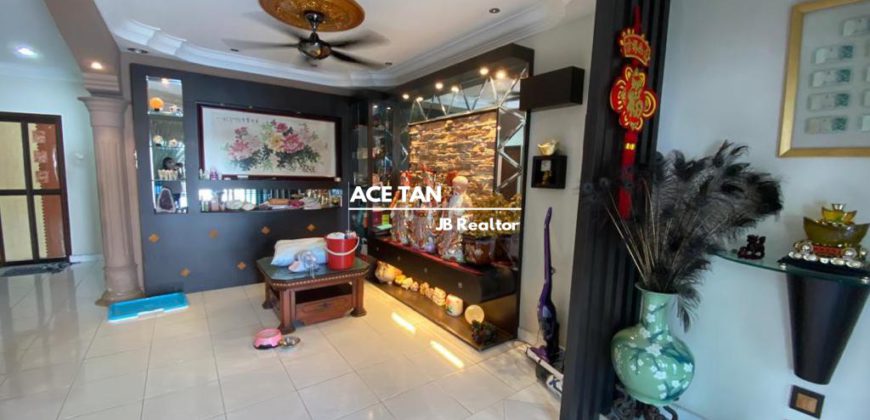 Taman Molek, Big Terrace House Taman Molek, Big Terrace House