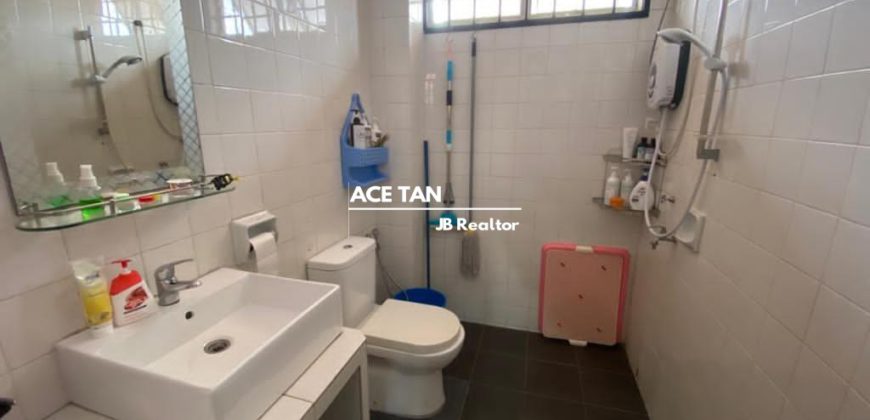 Taman Molek, Big Terrace House Taman Molek, Big Terrace House