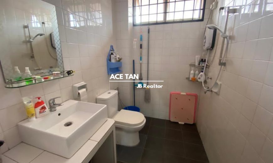 Taman Molek, Big Terrace House Taman Molek, Big Terrace House