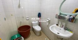 Taman Molek, Big Terrace House Taman Molek, Big Terrace House