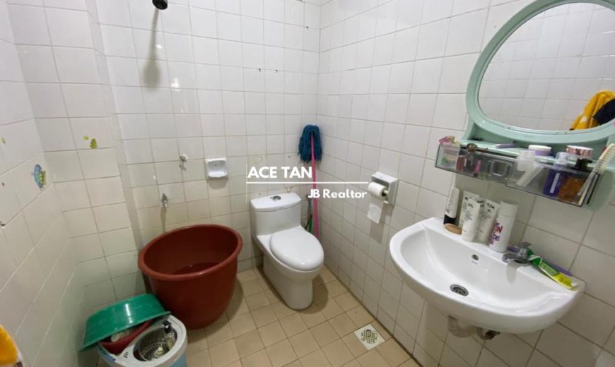 Taman Molek, Big Terrace House Taman Molek, Big Terrace House