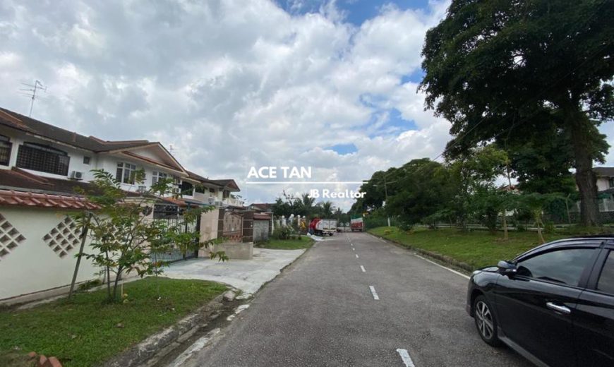 Taman Molek, Big Terrace House Taman Molek, Big Terrace House