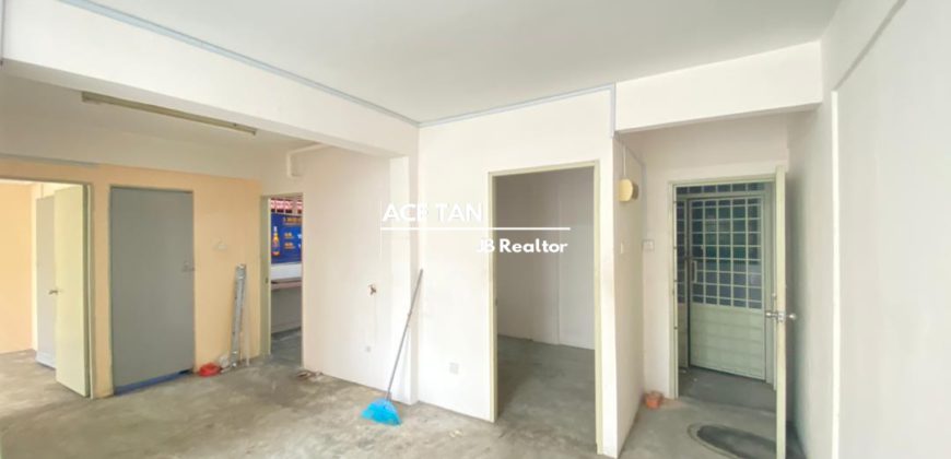 Sri Lanang Flat, Desa Tebrau Sri Lanang Flat, Desa Tebrau