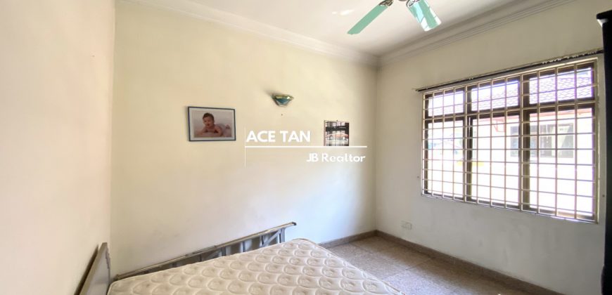 Taman Bukit Rinting (2 Storey Bungalow) Land Area : 8,844 sqft Taman Bukit Rinting (2 Storey Bungalow) Land Area : 8,844 sqft