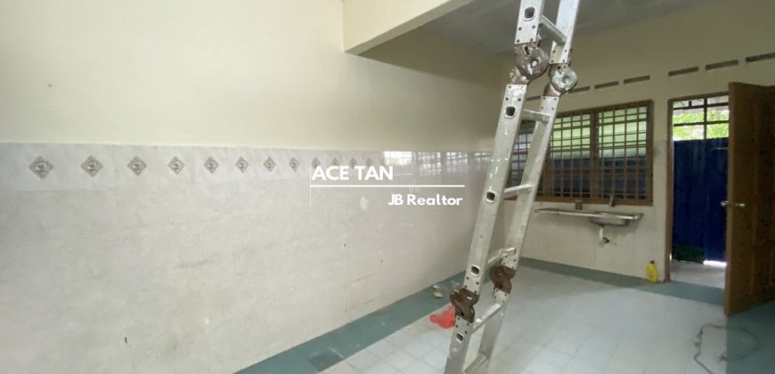 Jalan Anggerik, Taman Johor Jaya