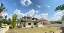 Taman Bukit Rinting (2 Storey Bungalow) Land Area : 8,844 sqft Taman Bukit Rinting (2 Storey Bungalow) Land Area : 8,844 sqft