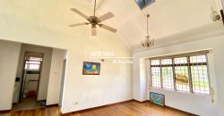 Taman Bukit Rinting (2 Storey Bungalow) Land Area : 8,844 sqft Taman Bukit Rinting (2 Storey Bungalow) Land Area : 8,844 sqft