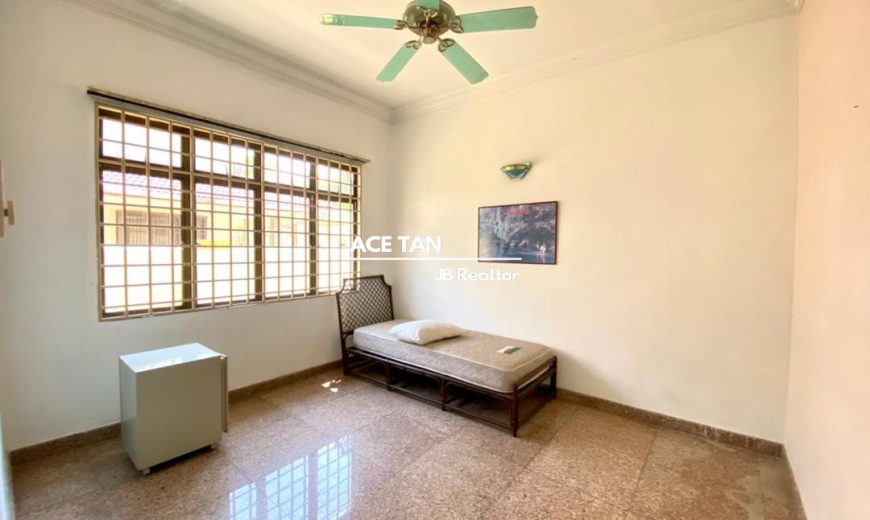 Taman Bukit Rinting (2 Storey Bungalow) Land Area : 8,844 sqft Taman Bukit Rinting (2 Storey Bungalow) Land Area : 8,844 sqft