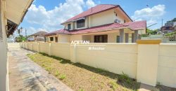 Taman Bukit Rinting (2 Storey Bungalow) Land Area : 8,844 sqft Taman Bukit Rinting (2 Storey Bungalow) Land Area : 8,844 sqft