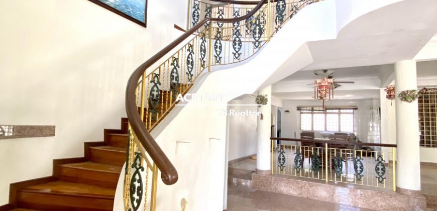 Taman Bukit Rinting (2 Storey Bungalow) Land Area : 8,844 sqft Taman Bukit Rinting (2 Storey Bungalow) Land Area : 8,844 sqft