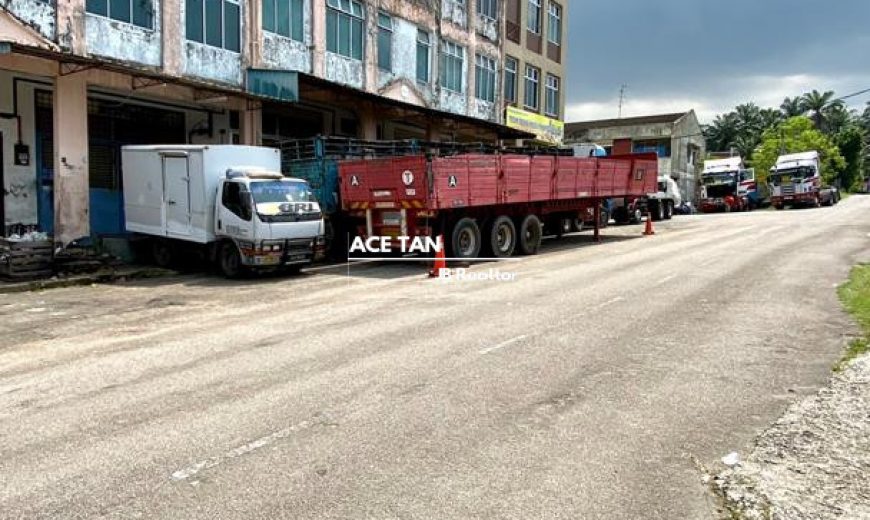 Taman Mutiara (3 Storey Shop Lot) Ulu Tiram Taman Mutiara (3 Storey Shop Lot) Ulu Tiram