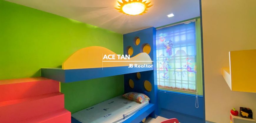 Lake View Suite, Mount Austin – Apartment Corner Lot