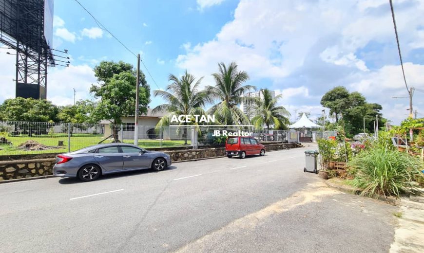 Taman Perling – 1.5 Storey Corner Lot – SALE Taman Perling – 1.5 Storey Corner Lot – SALE