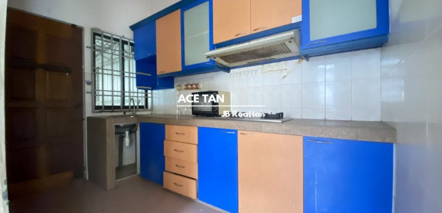 Bukit Indah 5 – 2 Storey Terrace Endlot Extra 10ft Land – SALE