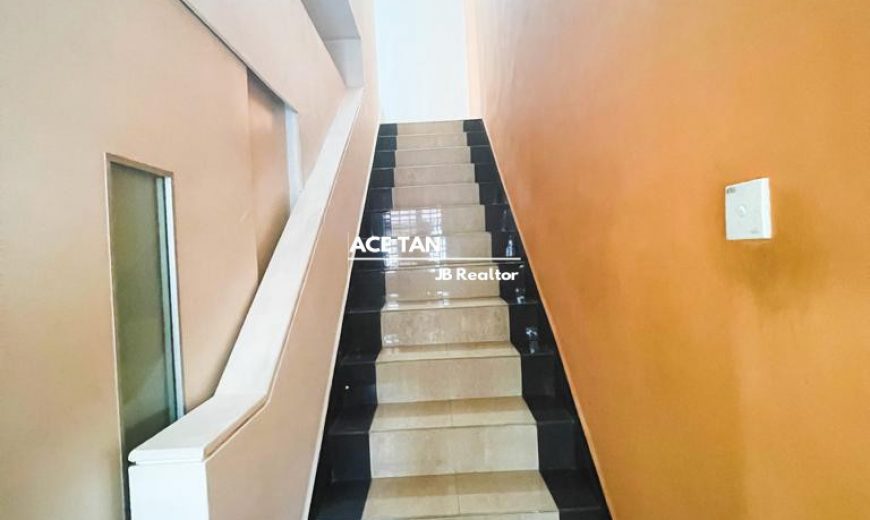 Setia Indah – End Lot 2 Storey Terrace – SALE Setia Indah – End Lot 2 Storey Terrace – SALE