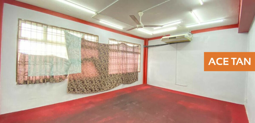 Puteri Wangsa – 3 Storey Shop Lot – FOR SALE Puteri Wangsa – 3 Storey Shop Lot – FOR SALE