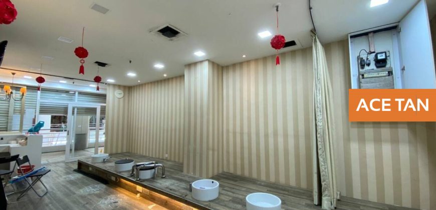 Holiday Plaza – Shop Space – FOR RENT Holiday Plaza – Shop Space – FOR RENT