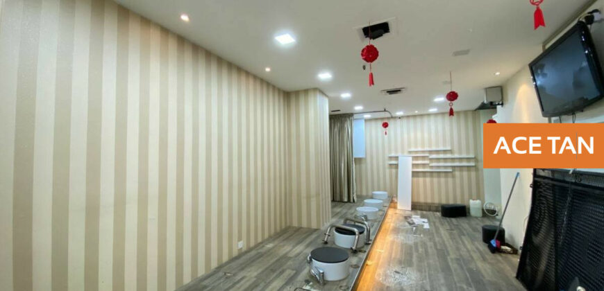 Holiday Plaza – Shop Space – FOR RENT Holiday Plaza – Shop Space – FOR RENT