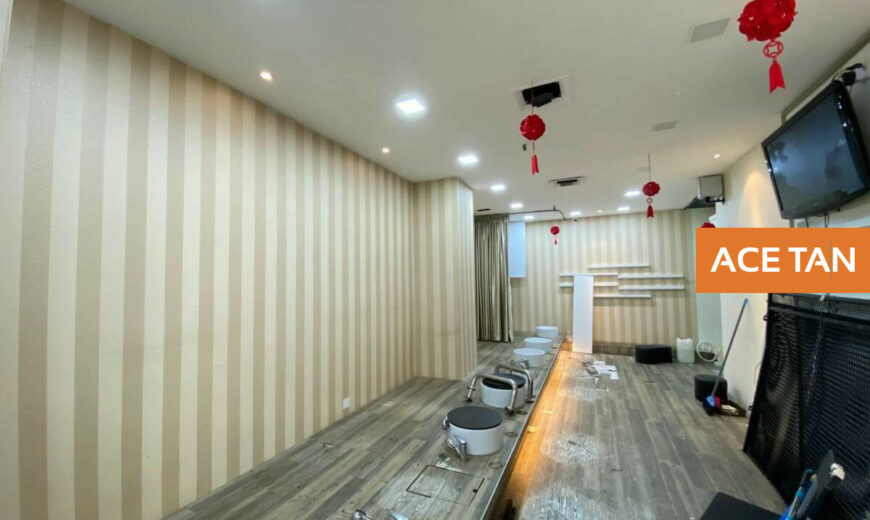 Holiday Plaza – Shop Space – FOR RENT Holiday Plaza – Shop Space – FOR RENT