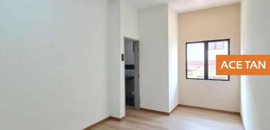 Mount Austin – 2 Storey Terrace House – FOR SALE Mount Austin – 2 Storey Terrace House – FOR SALE