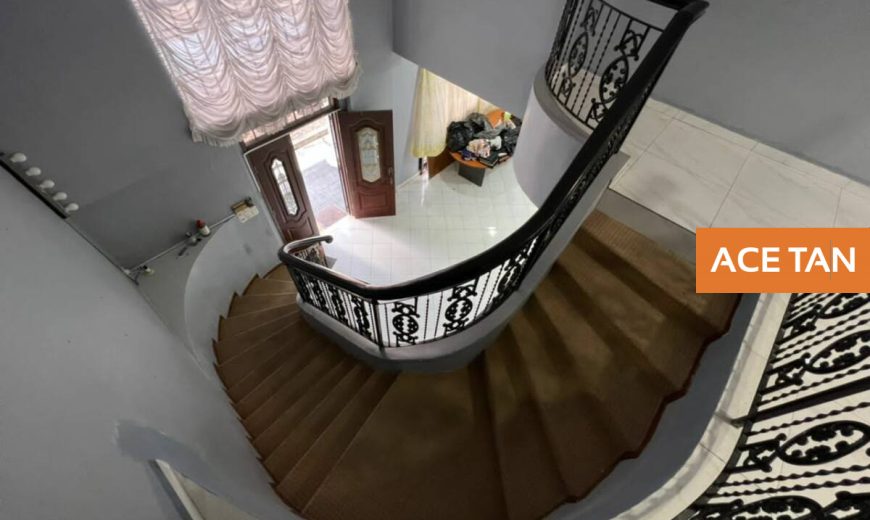 Taman Rinting – 2 Storey Bungalow – FOR SALE Taman Rinting – 2 Storey Bungalow – FOR SALE