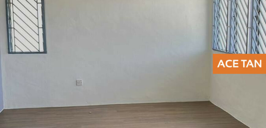 Taman Bukit Tiram – 2 Storey End Lot Terrace House – FOR SALE Taman Bukit Tiram – 2 Storey End Lot Terrace House – FOR SALE