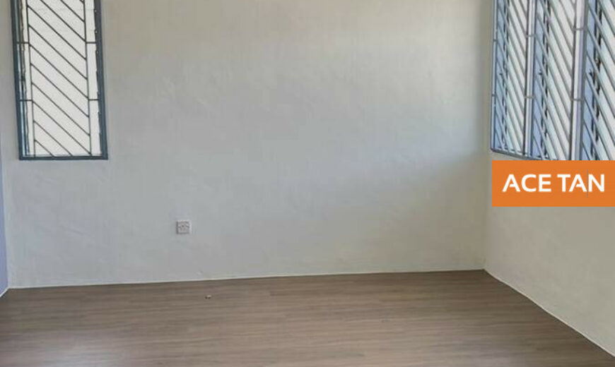 Taman Bukit Tiram – 2 Storey End Lot Terrace House – FOR SALE Taman Bukit Tiram – 2 Storey End Lot Terrace House – FOR SALE