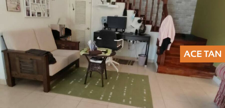 Pelangi Indah – 2 Storey Semi Detached – FOR SALE Pelangi Indah – 2 Storey Semi Detached – FOR SALE