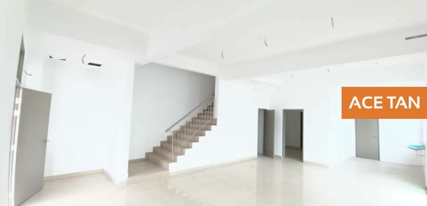 Mutiara Mas – 2.5 Storey Corner Cluster House – FOR SALE Mutiara Mas – 2.5 Storey Corner Cluster House – FOR SALE