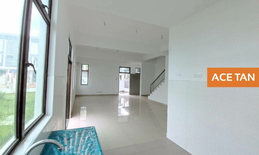 Mutiara Mas – 2.5 Storey Corner Cluster House – FOR SALE Mutiara Mas – 2.5 Storey Corner Cluster House – FOR SALE