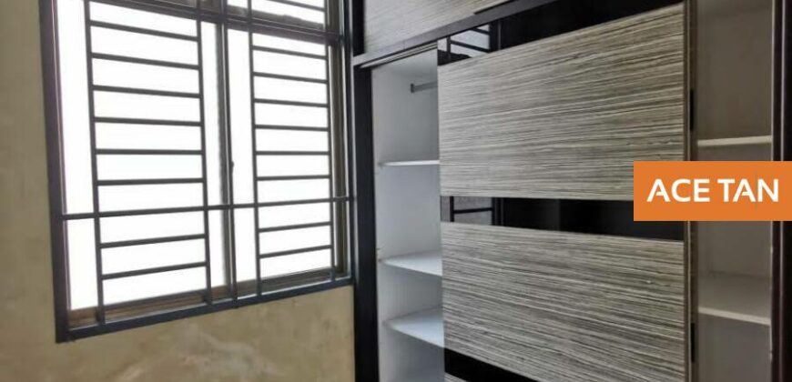 Kempas Utama – 2 Storey End Lot Terrace House – FOR SALE