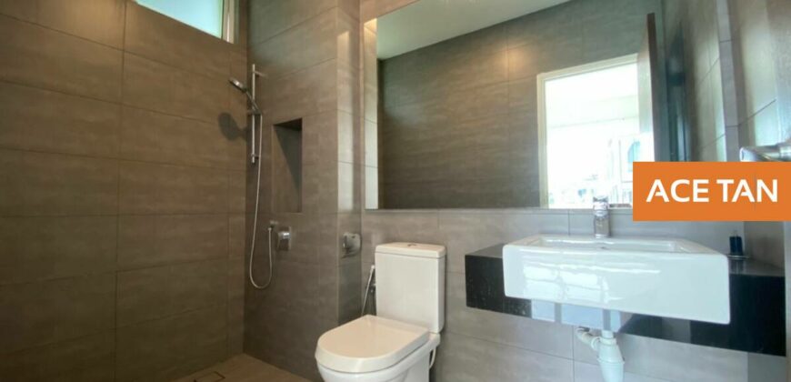 Senibong Cove – 3 Storey Waterfront Villa – FOR SALE Senibong Cove – 3 Storey Waterfront Villa – FOR SALE