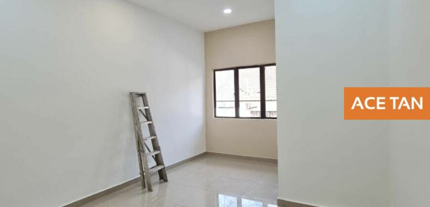 Mount Austin – 2 Storey Terrace House – FOR SALE Mount Austin – 2 Storey Terrace House – FOR SALE