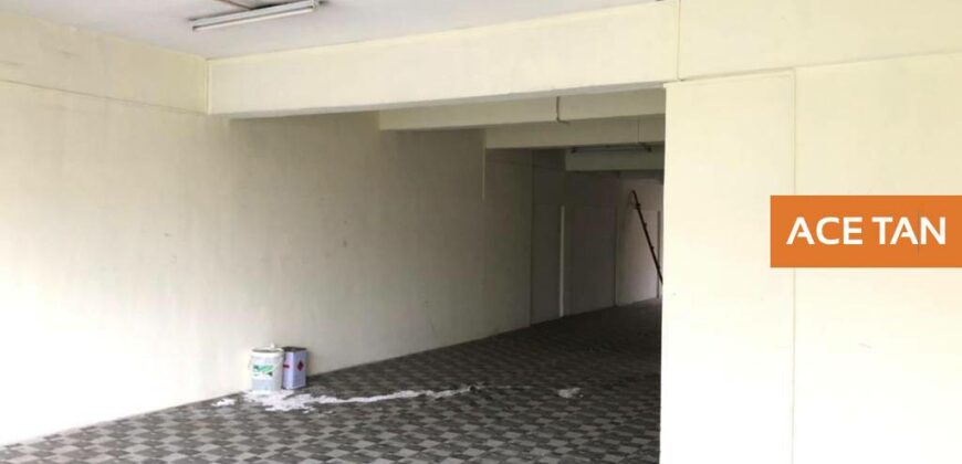 Johor Jaya – 3 Storey Shop Lot – FOR RENT Johor Jaya – 3 Storey Shop Lot – FOR RENT