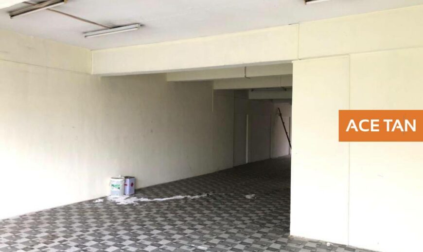 Johor Jaya – 3 Storey Shop Lot – FOR RENT Johor Jaya – 3 Storey Shop Lot – FOR RENT