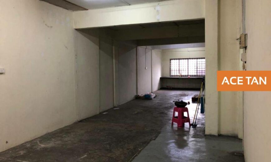 Johor Jaya – 3 Storey Shop Lot – FOR RENT Johor Jaya – 3 Storey Shop Lot – FOR RENT
