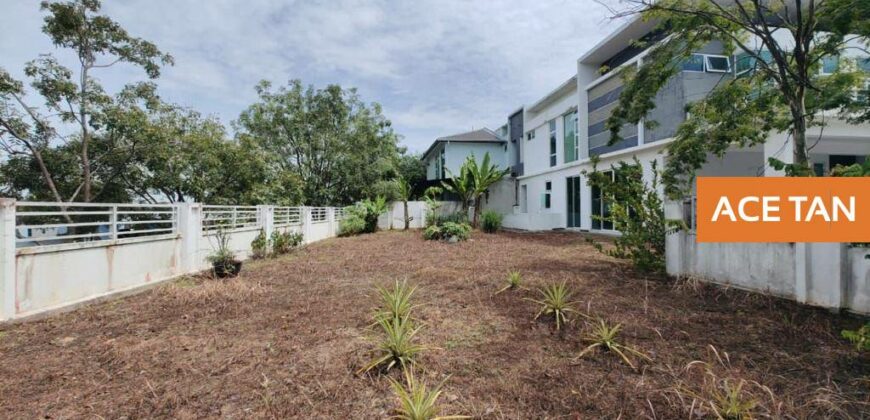 Mount Austin – 2 Storey Corner Cluster House – FOR SALE Mount Austin – 2 Storey Corner Cluster House – FOR SALE