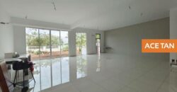 Mount Austin – 2 Storey Corner Cluster House – FOR SALE Mount Austin – 2 Storey Corner Cluster House – FOR SALE