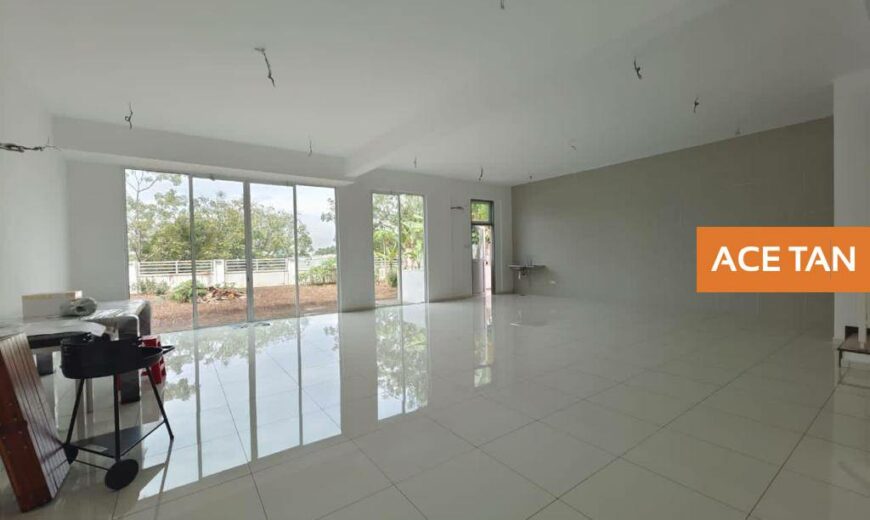 Mount Austin – 2 Storey Corner Cluster House – FOR SALE Mount Austin – 2 Storey Corner Cluster House – FOR SALE
