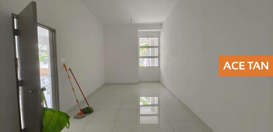 Mount Austin – 2 Storey Corner Cluster House – FOR SALE Mount Austin – 2 Storey Corner Cluster House – FOR SALE