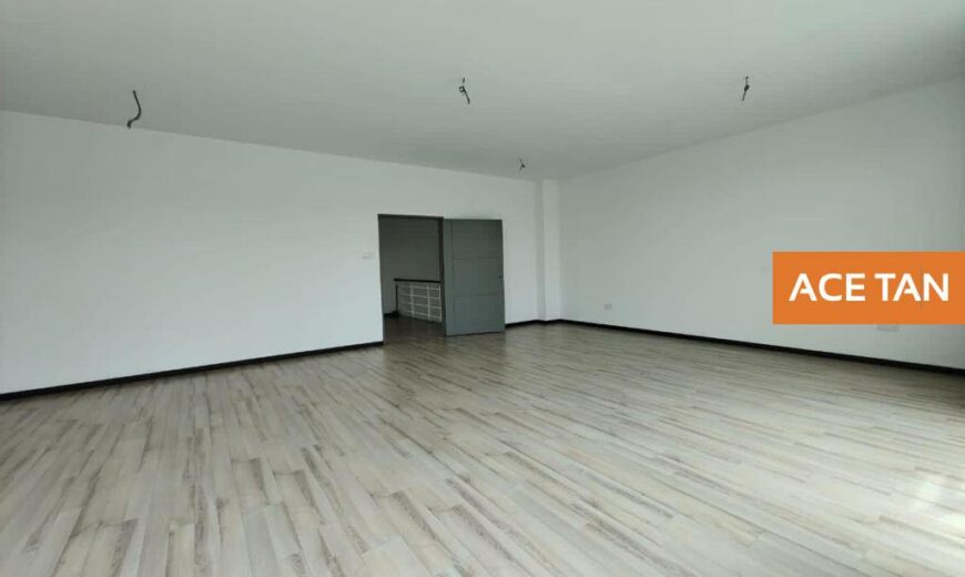 Mount Austin – 2 Storey Corner Cluster House – FOR SALE Mount Austin – 2 Storey Corner Cluster House – FOR SALE