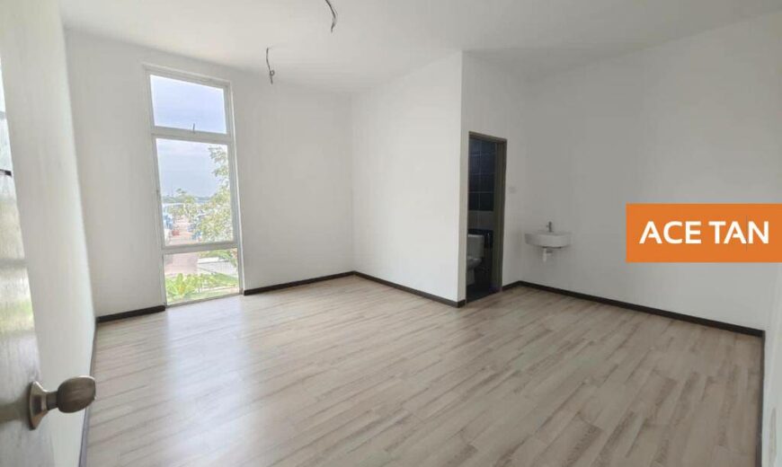 Mount Austin – 2 Storey Corner Cluster House – FOR SALE Mount Austin – 2 Storey Corner Cluster House – FOR SALE