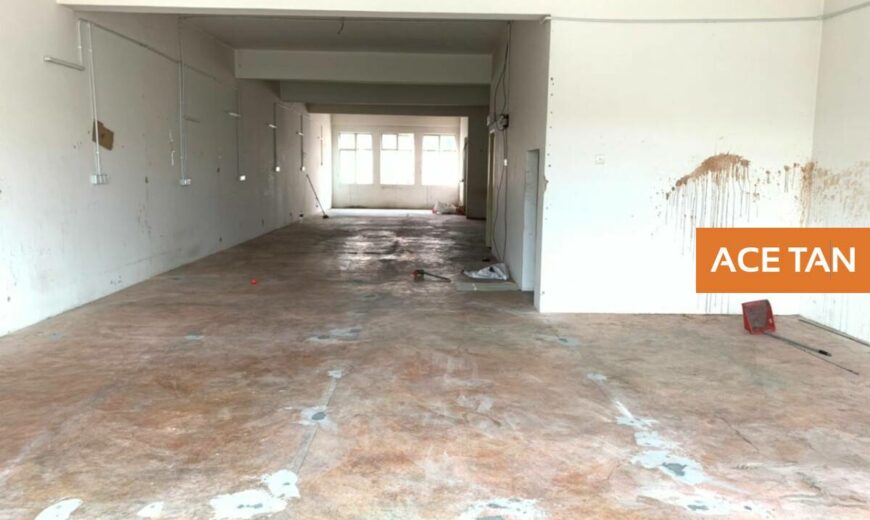 Johor Jaya – 3 Storey Shop Lot – FOR RENT Johor Jaya – 3 Storey Shop Lot – FOR RENT